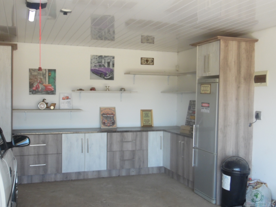 4 Bedroom Property for Sale in Flamingo Park Free State
